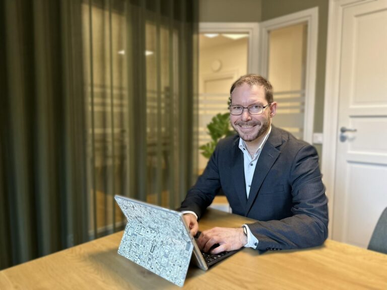 Porträtt av Andreas Stepan, Senior Networking and Cybersecurity Engineer på Cloudist.